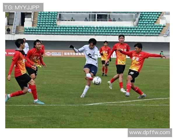南京足球队的运营策略深度分析与发展前景展望 南京足球队的运营策略深度分析与发展前景展望