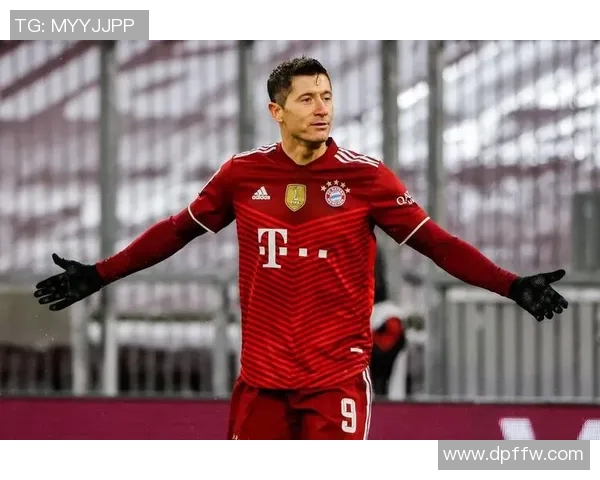 当今世界足球明星现役球员的精彩表现与影响力分析 当今世界足球明星现役球员的精彩表现与影响力分析