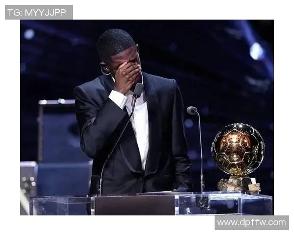 法国足球明星身价飙升成为全球最贵球员的背后故事与成就分析 法国足球明星身价飙升成为全球最贵球员的背后故事与成就分析